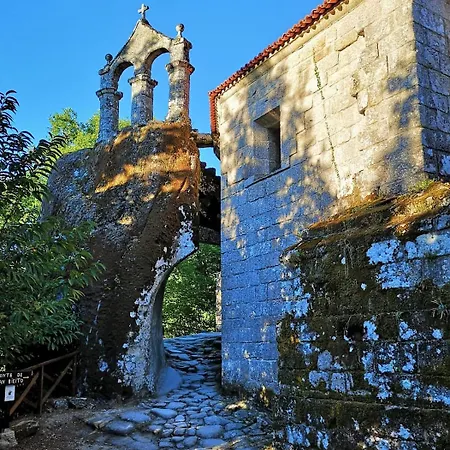 La Casa De Rocas - En La Ribeira Sacra