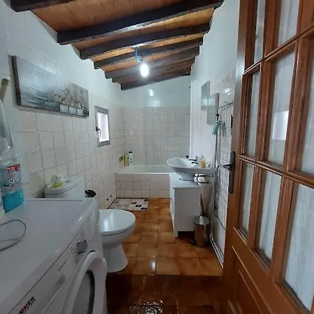 La Casa De Rocas - En La Ribeira Sacra Holiday home