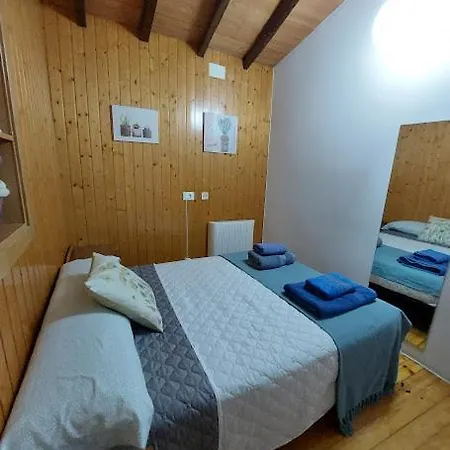 La Casa De Rocas - En La Ribeira Sacra *