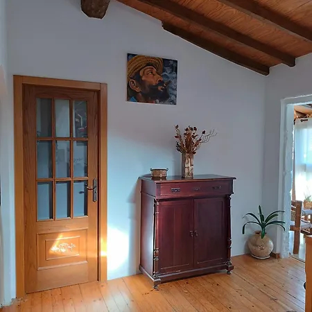 La Casa De Rocas - En La Ribeira Sacra Holiday home *